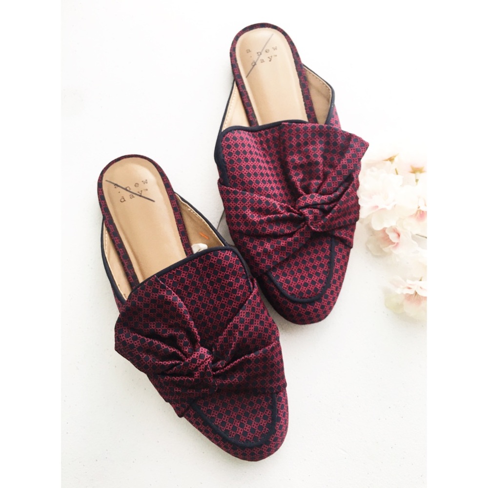 🤍A New Day l Natalee Slip-On Mules
